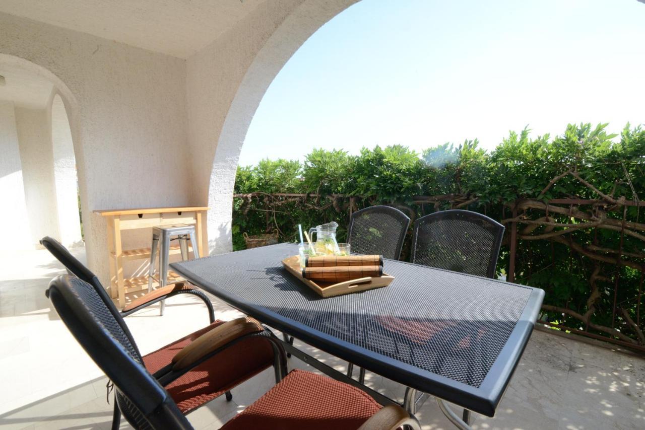 Apartment Glicinija